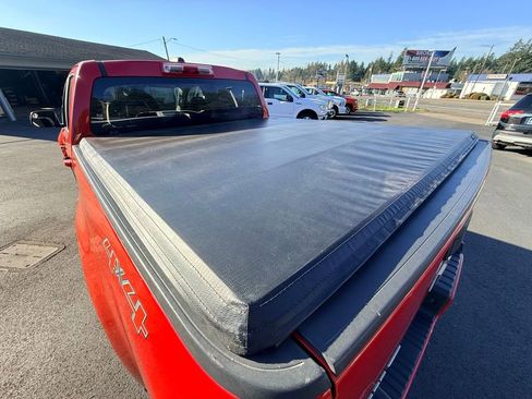 Used 2018 Chevrolet Colorado W/T image 11