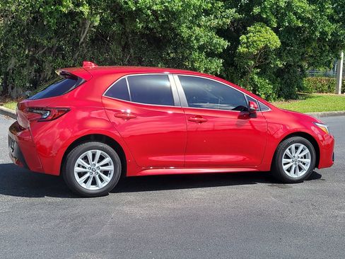 Certified 2025 Toyota Corolla SE FWD image 8