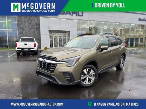 Used 2025 Subaru Ascent Premium AWD/4WD image 1