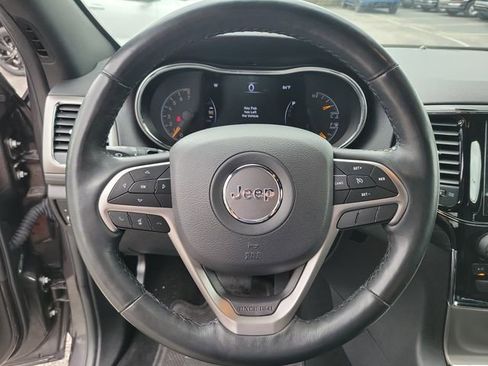 Used 2019 Jeep Grand Cherokee Altitude AWD/4WD image 20