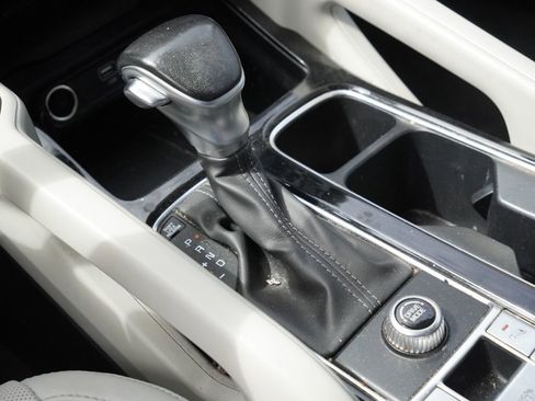 Used 2023 Kia Telluride S FWD image 14