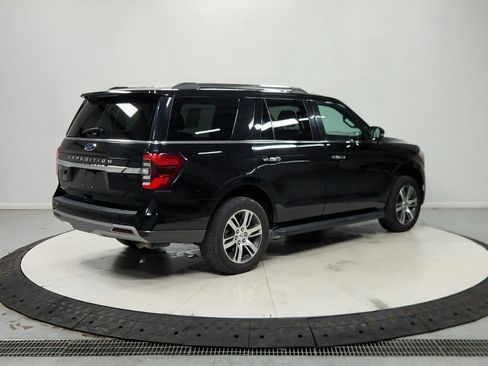 Used 2024 Ford Expedition Limited AWD/4WD image 8