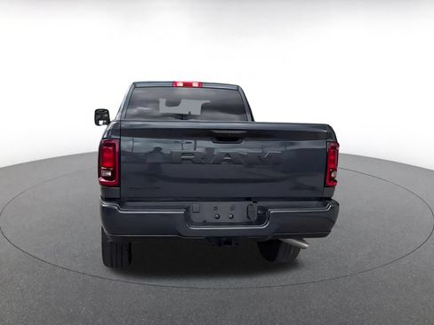 Used 2025 RAM 2500 Big Horn AWD/4WD image 12