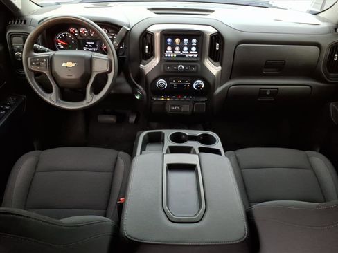 Used 2025 Chevrolet Silverado 1500 Custom image 18