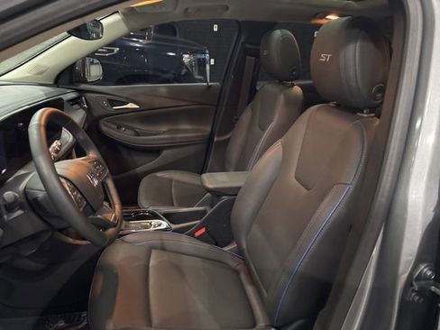 Used 2026 Buick Encore GX Sport Touring w/ Comfort Package AWD/4WD image 11