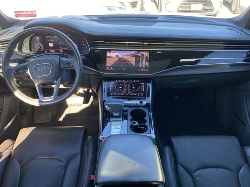 Used 2019 Audi Q8 Prestige AWD/4WD image 18