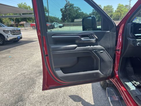 Used 2024 GMC Sierra 2500 SLT w/ SLT Premium Package AWD/4WD image 10