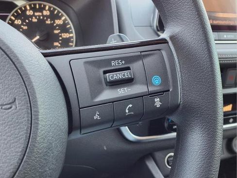 Certified 2023 Nissan Rogue SV FWD image 22