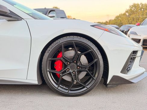Used 2021 Chevrolet Corvette Stingray Premium Cpe w/ Z51 Performance Package RWD image 19