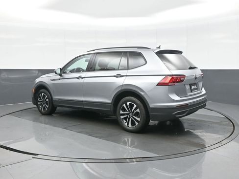 Used 2022 Volkswagen Tiguan S FWD image 5