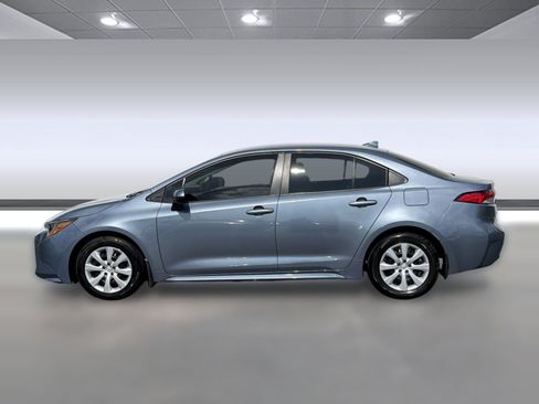 Certified 2024 Toyota Corolla LE FWD image 2