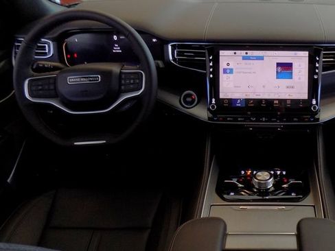 New 2026 Jeep Grand Wagoneer L Limited AWD/4WD image 8