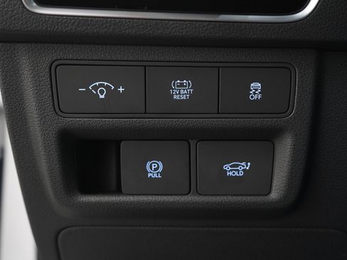 Certified 2025 Hyundai Sonata Limited FWD image 26