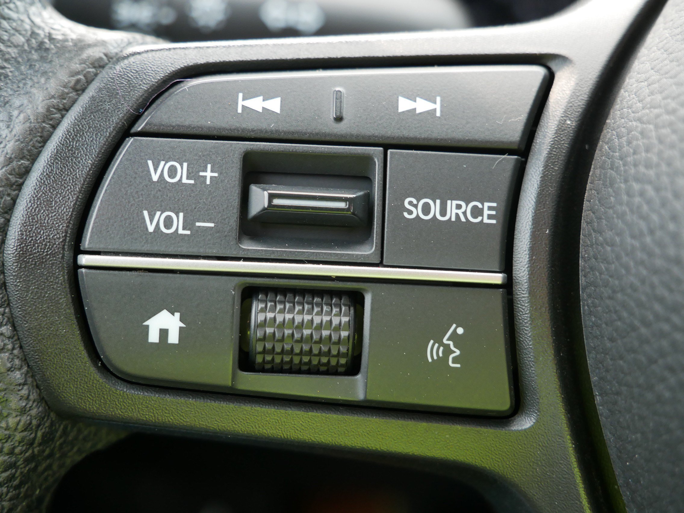 Certified 2025 Honda HR-V LX image 31