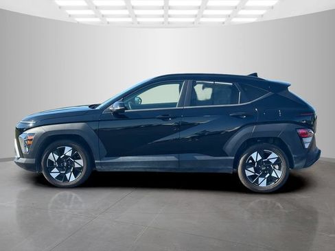 Used 2025 Hyundai Kona SEL FWD image 4