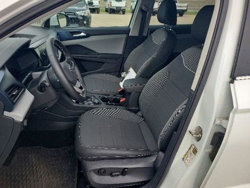 Used 2023 Volkswagen Taos SE AWD/4WD image 13