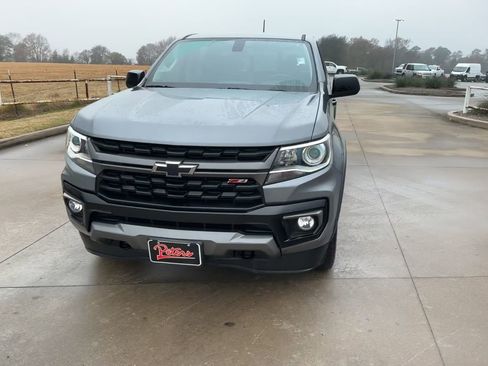 Used 2021 Chevrolet Colorado Z71 image 3