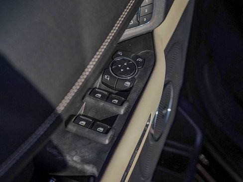 Used 2019 Ford Expedition Max Platinum image 25