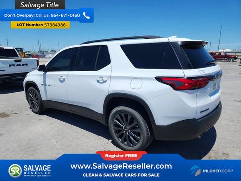 Used 2022 Chevrolet Traverse RS FWD image 3