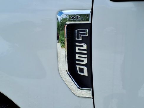 Used 2020 Ford F250 XL w/ Power Equipment Group AWD/4WD image 14