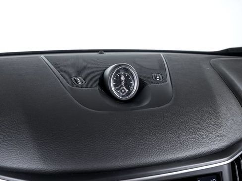 Used 2021 Maserati Levante AWD/4WD image 39