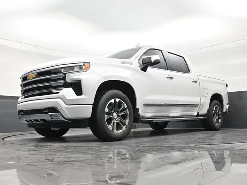Used 2024 Chevrolet Silverado 1500 High Country w/ Technology Package RWD image 20