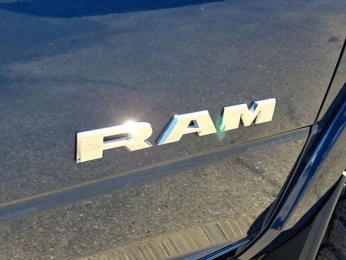 Used 2020 RAM 2500 Laramie AWD/4WD image 29