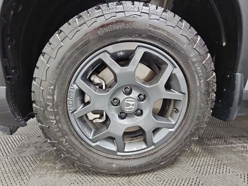 Used 2025 Honda Pilot TrailSport image 44