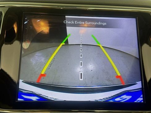 Used 2020 Jeep Grand Cherokee Limited image 17