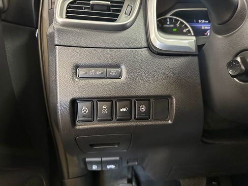 Used 2024 Nissan Murano Platinum AWD/4WD image 21