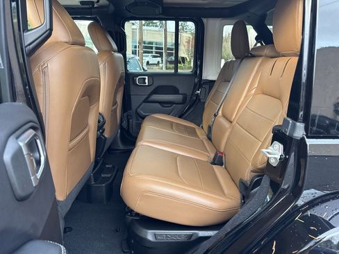 Used 2023 Jeep Wrangler Unlimited Sahara w/ Cold Weather Group image 41