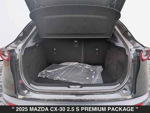 Certified 2025 MAZDA CX-30 AWD 2.5 S w/ Premium Package image 36