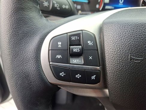 Used 2023 Ford Explorer XLT w/ Equipment Group 202A image 17