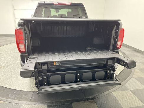 Certified 2024 GMC Sierra 1500 Elevation AWD/4WD image 34