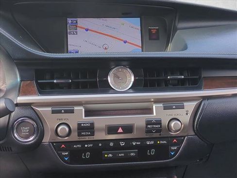 Used 2014 Lexus ES 350 image 16