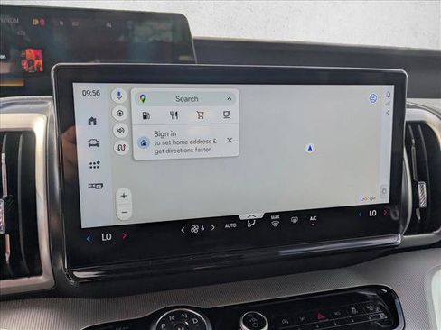 New 2025 Ford Expedition Active image 13