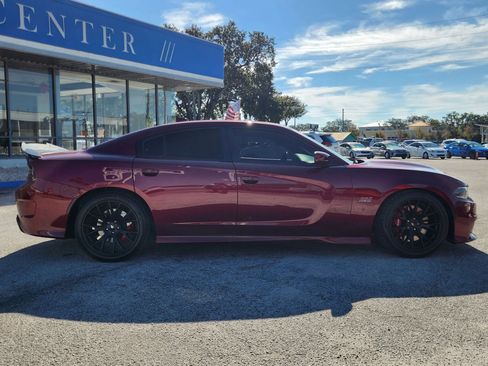 Used 2019 Dodge Charger Scat Pack w/ Dynamics Package image 9