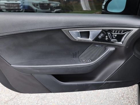 Used 2016 Jaguar F-TYPE S image 12