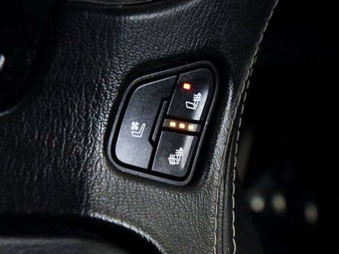 Used 2018 GMC Yukon XL Denali w/ Open Road Package image 26