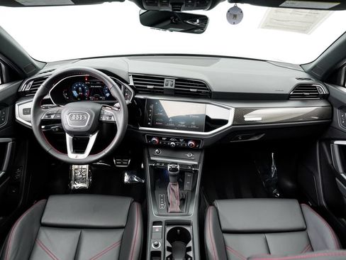 Certified 2025 Audi Q3 2.0T Premium Plus w/ Premium Plus Package AWD/4WD image 21