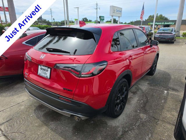 Used 2024 Honda HR-V Sport image 3