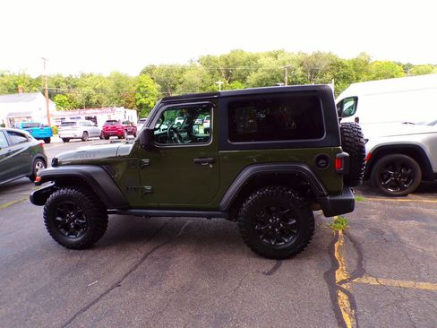 Used 2021 Jeep Wrangler Sport AWD/4WD image 11