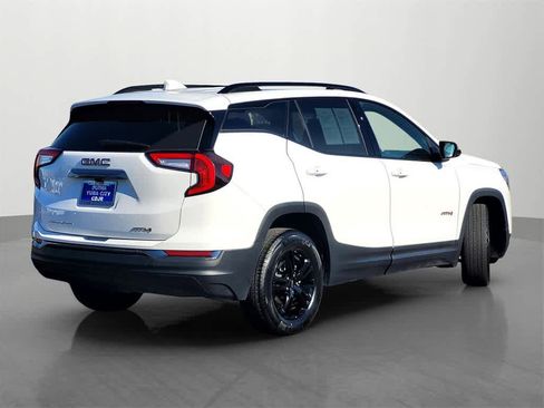 Used 2023 GMC Terrain AT4 image 6