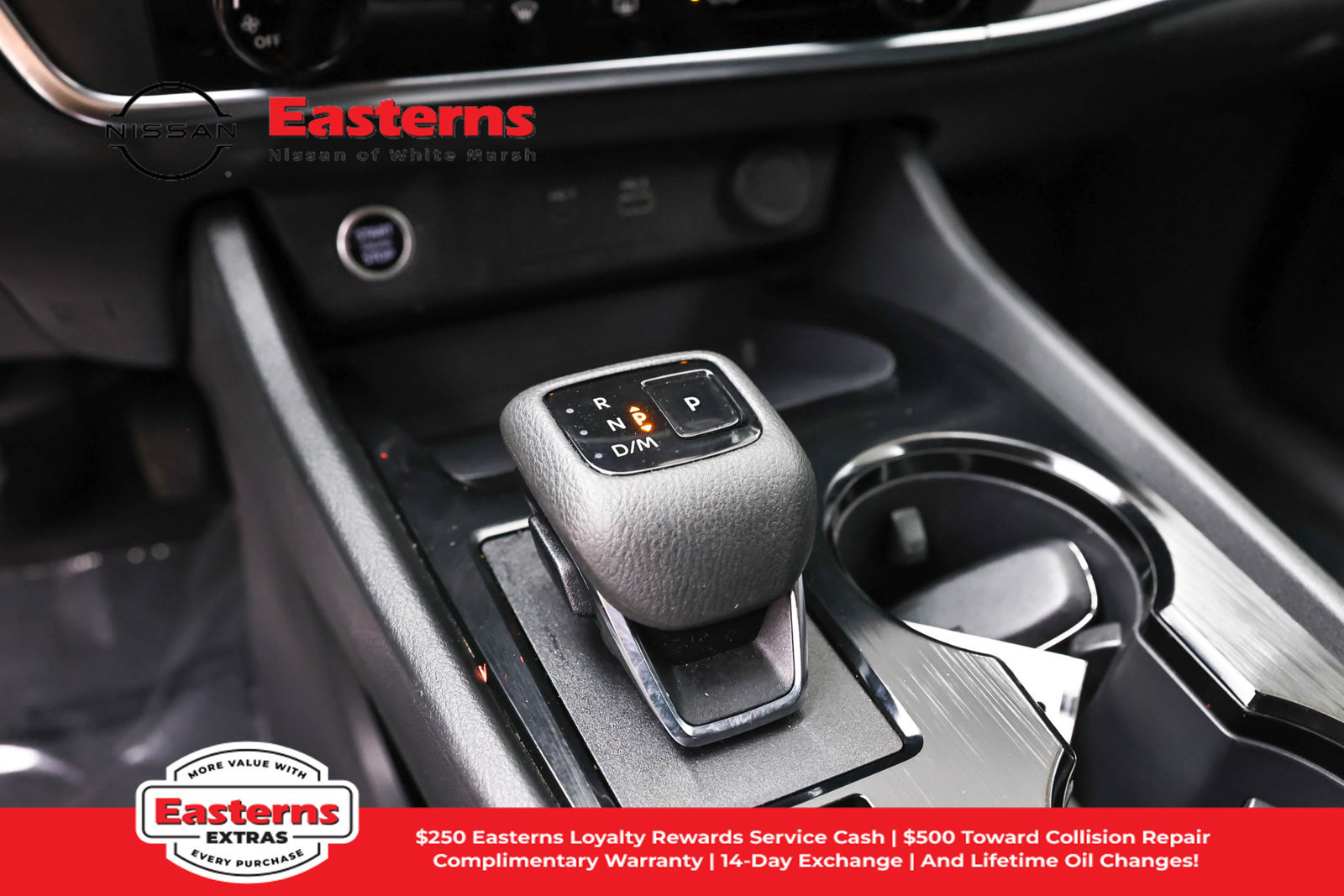 Used 2023 Nissan Rogue S AWD/4WD image 13