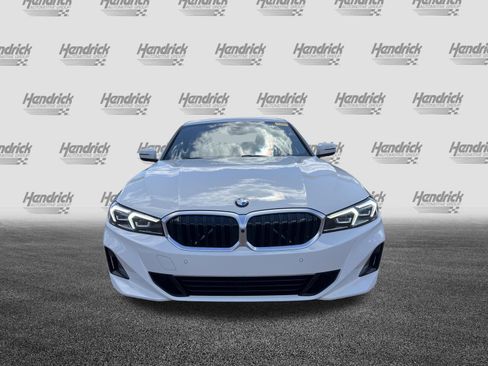 Certified 2024 BMW 330i Sedan RWD image 3