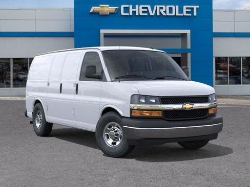 New 2025 Chevrolet Express 3500 w/ Driver Convenience Package image 35