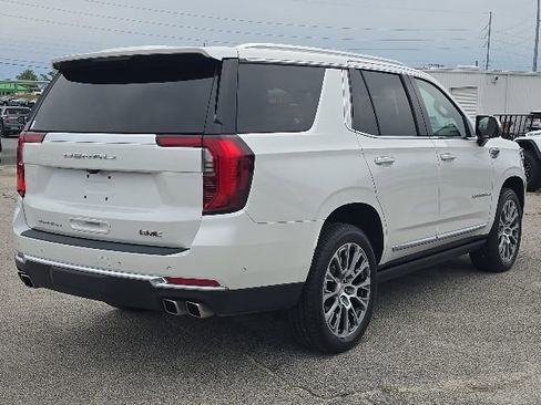 Used 2025 GMC Yukon Denali w/ Sun & Power Step Package AWD/4WD image 5