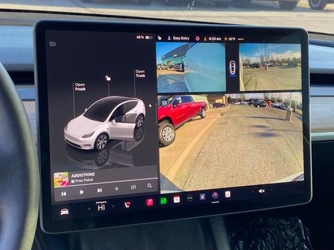 Used 2023 Tesla Model Y Long Range image 19