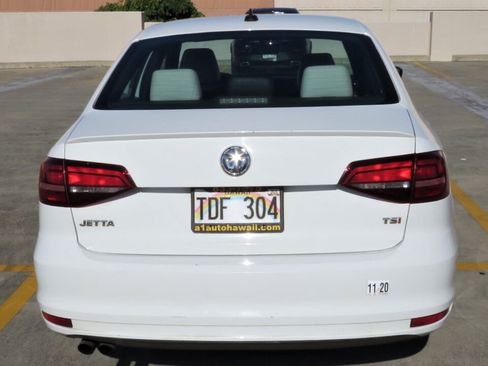 Used 2018 Volkswagen Jetta SE FWD image 8