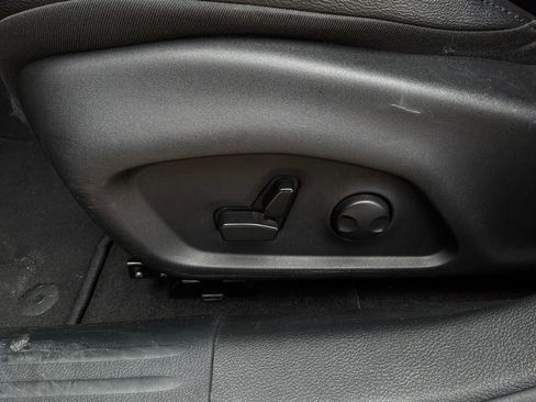 Used 2025 Jeep Compass Limited AWD/4WD image 11
